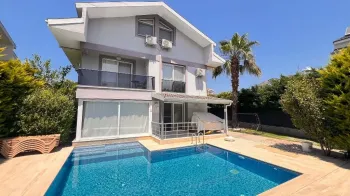Detached four bedroom villa in Koca Calis Fethiye